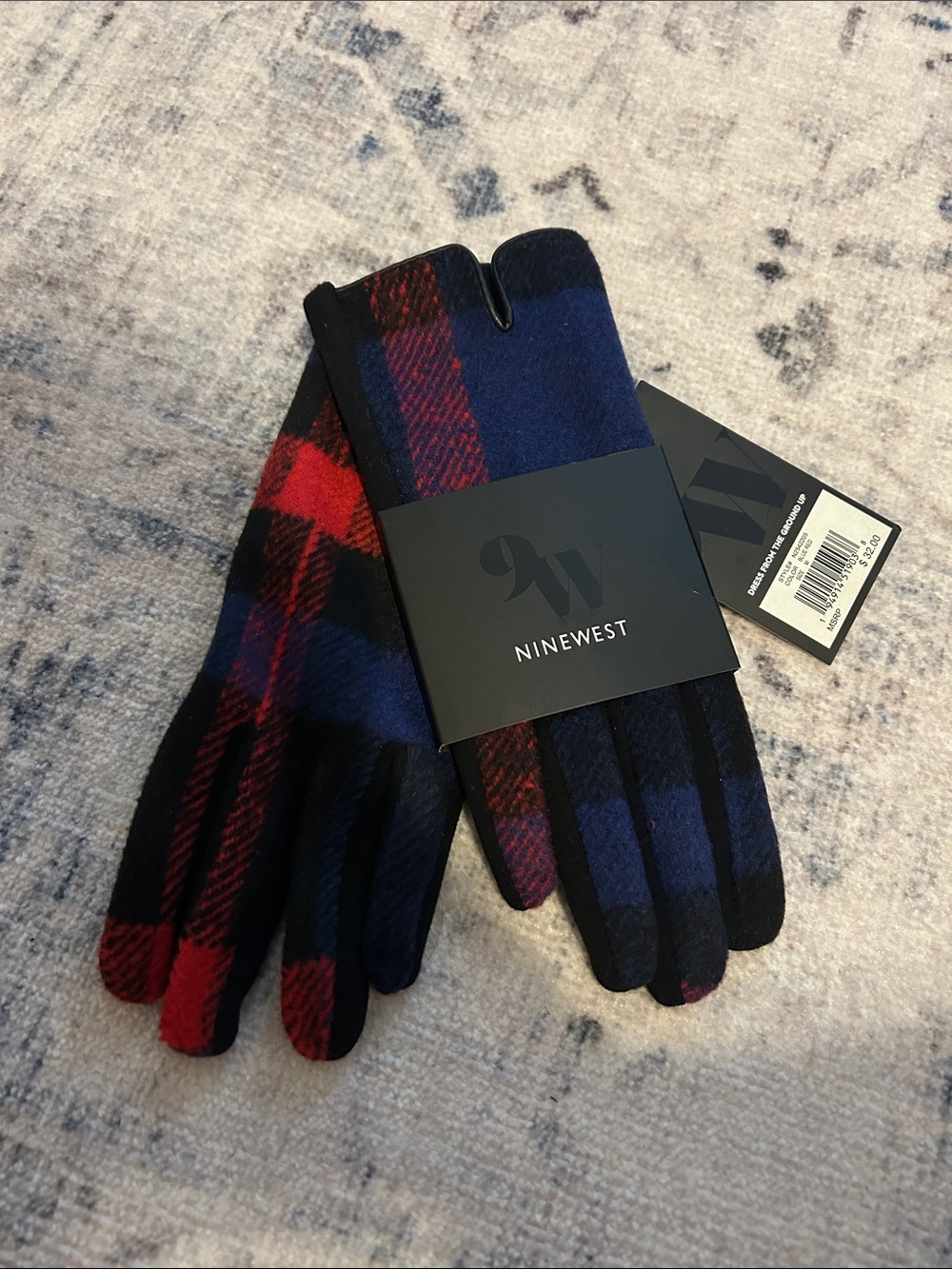 Nine West Plaid Gloves (M)